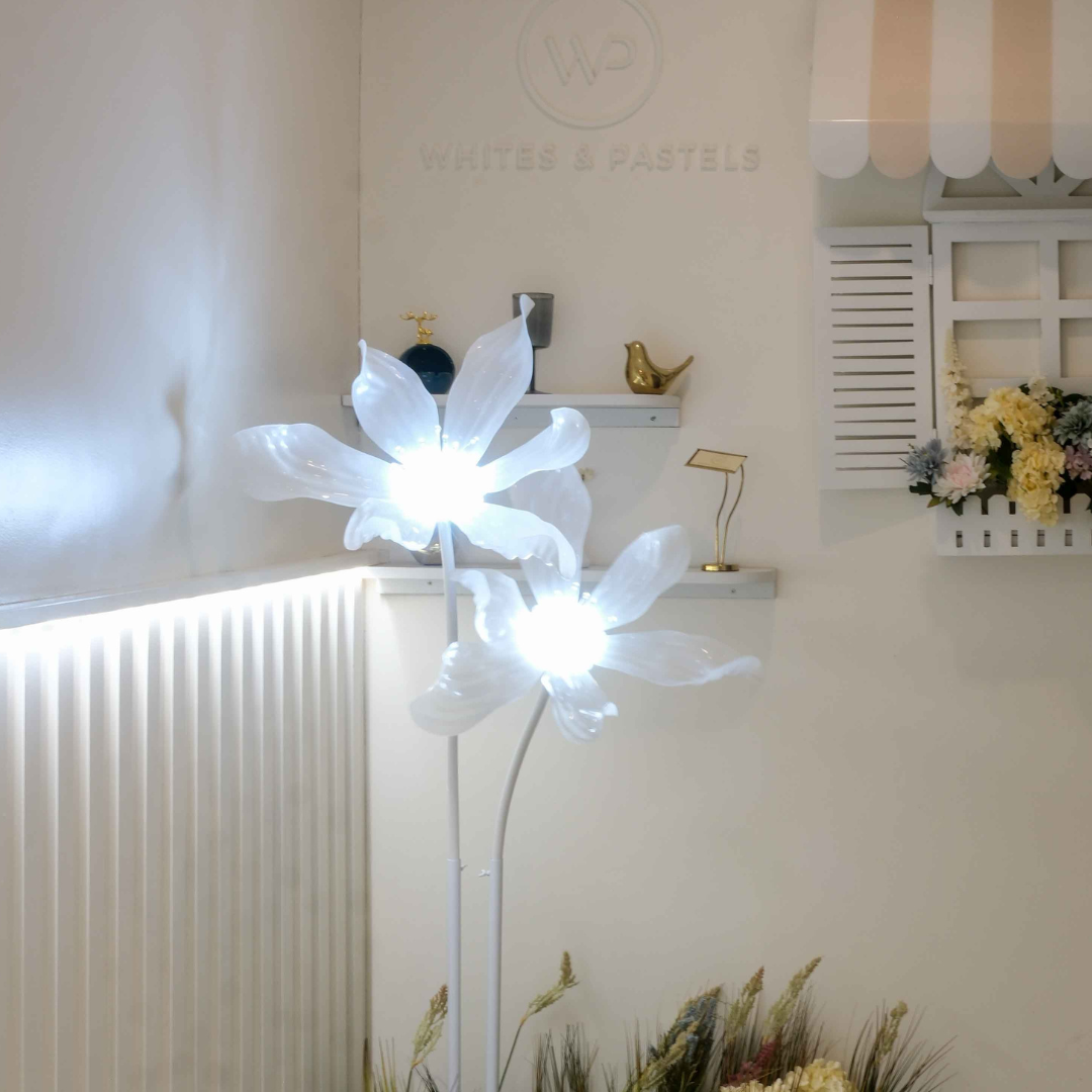 White Designer Floor Lamp | Flower | 3 or 2 Petal design | 3 color changing modes