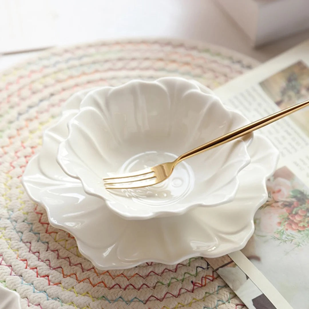 Embossed Lotus Luxury Ceramic Porcelain Bowl Plate Set