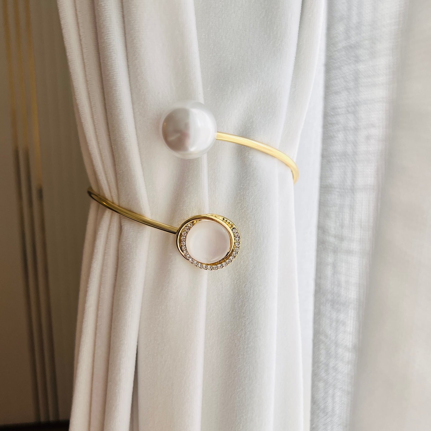 Luxury Gold Curtain Tieback with Pearl & Stone - Expandable Metal