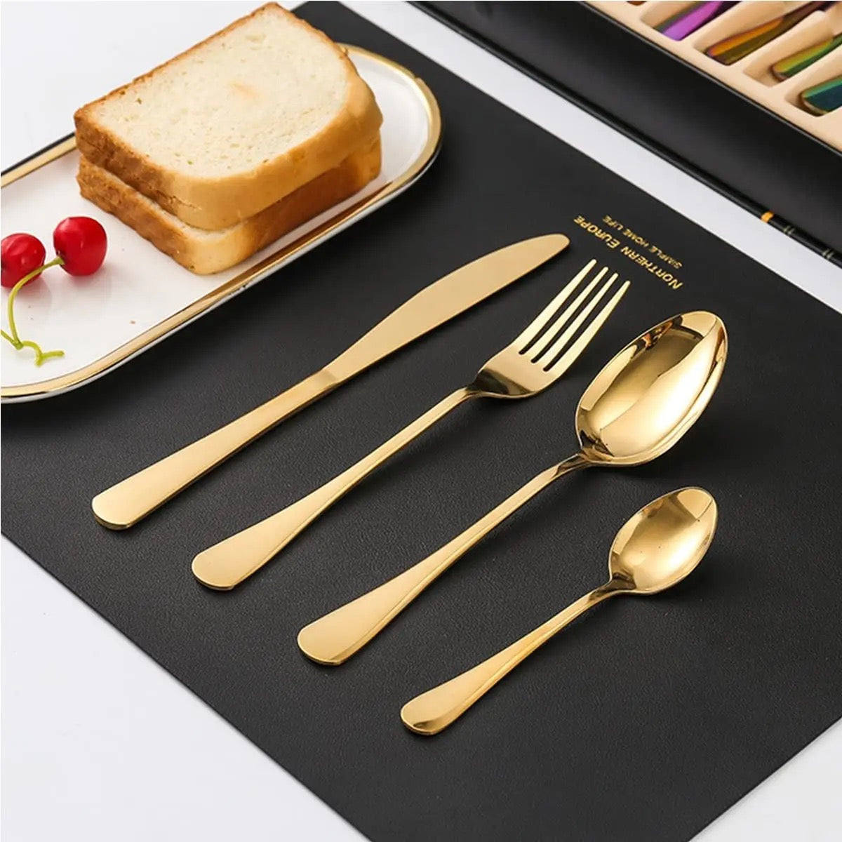 24-Piece Stainless Steel Cutlery Set - Luxurious Dining Essentials