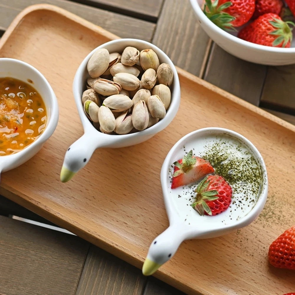 Creative Duck-Shaped Food Bowls – Medium & Large