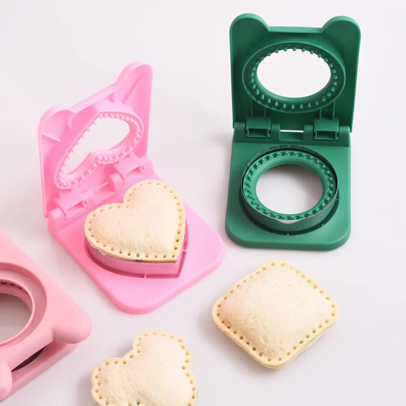 Sandwich Cutter & Sealer - Kitchen Tool for Beautiful Sandwiches