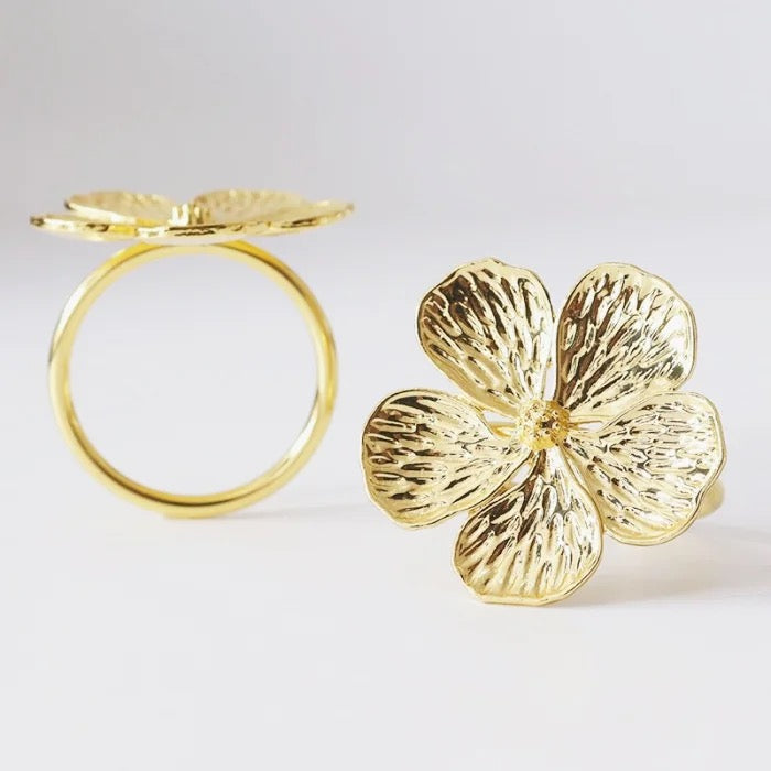 Gold Flower Napkin Rings – High-End Metal Finish, Perfect for Elegant Dining (Set of 4/6/8)