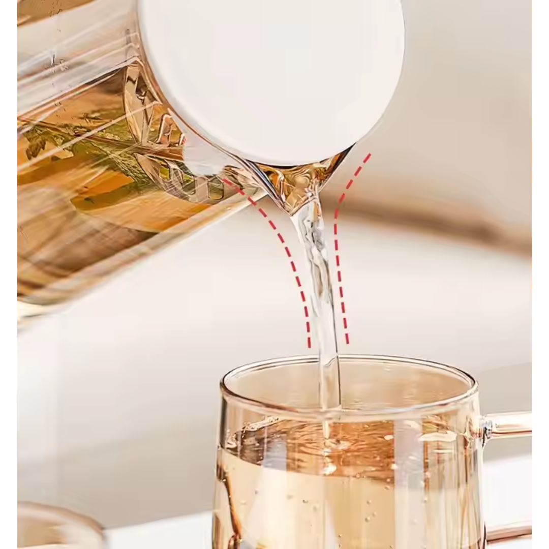 Heat-resistant amber borosilicate glass jug – perfect for lemon tea