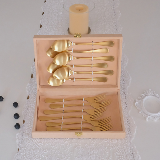 12 pc Matte finish dining cutlery set