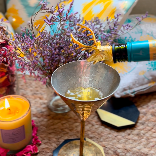 Reindeer Wine Pourer cum Aerator - Gold