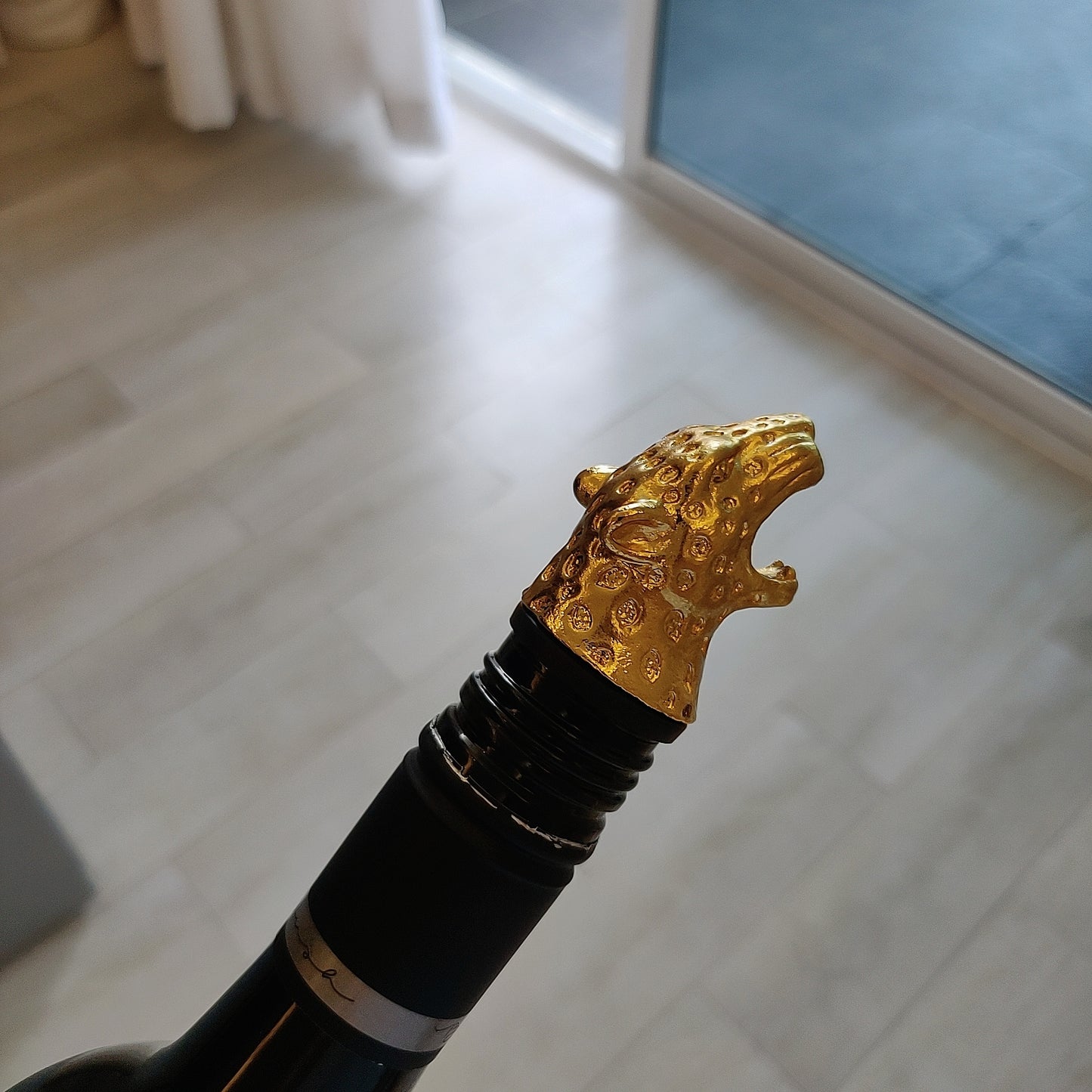 Leopard Wine Pourer cum Aerator - Gold