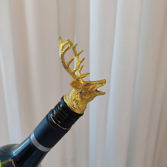 Reindeer Wine Pourer cum Aerator - Gold