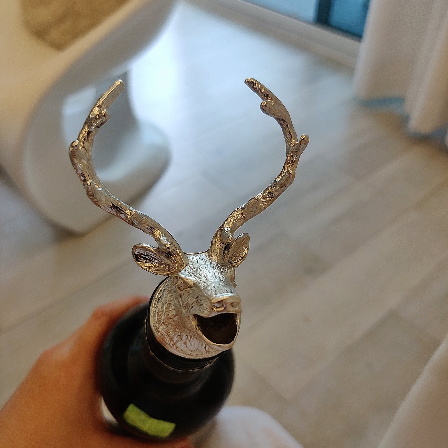 Reindeer Wine Pourer cum Aerator - Silver