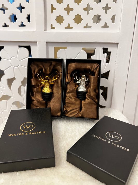 Reindeer Wine Pourer cum Aerator - Silver