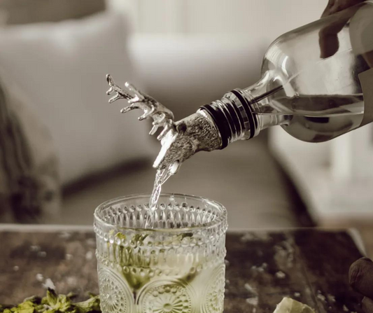 Reindeer Wine Pourer cum Aerator - Silver