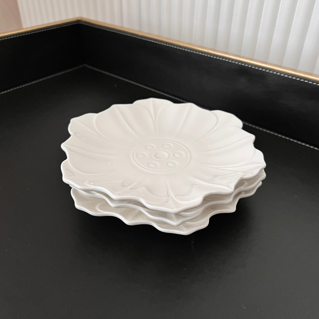 Snack Plate - Lotus shape