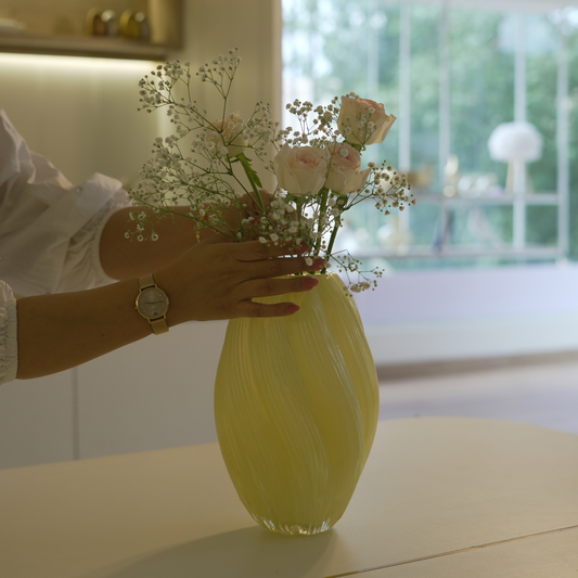 Luxury Glass Vase with Wave Pattern – Lime Yellow & Dusty Pink