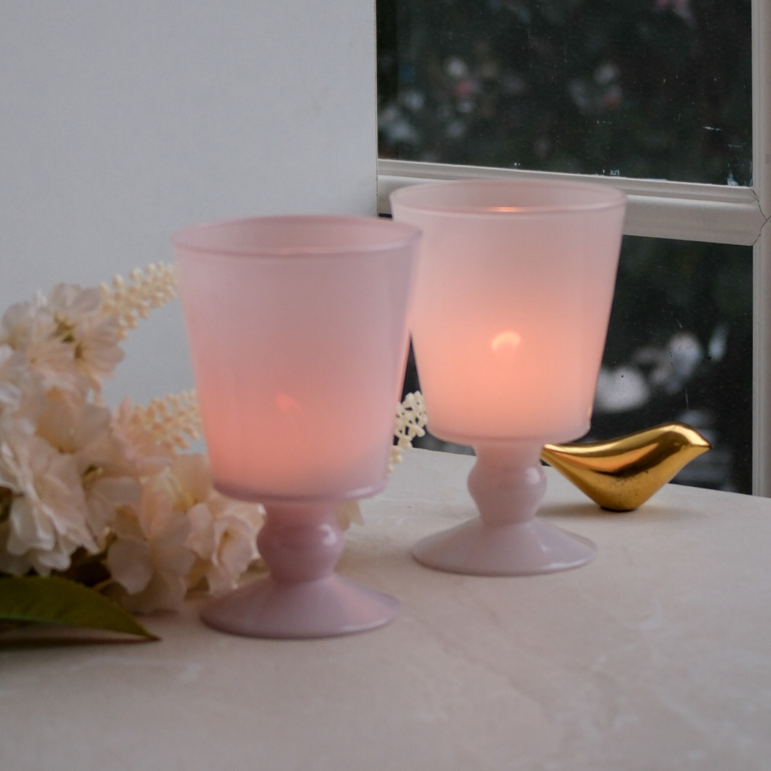 elegant-candle-holder-for-cozy-bedroom-decor