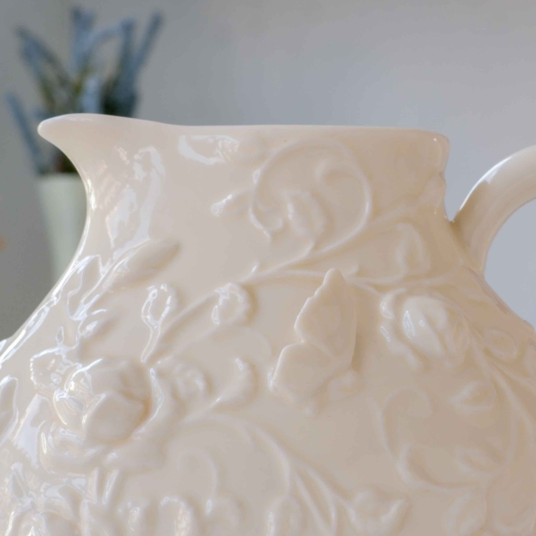 Premium embossed ceramic teapot by Whites & Pastels