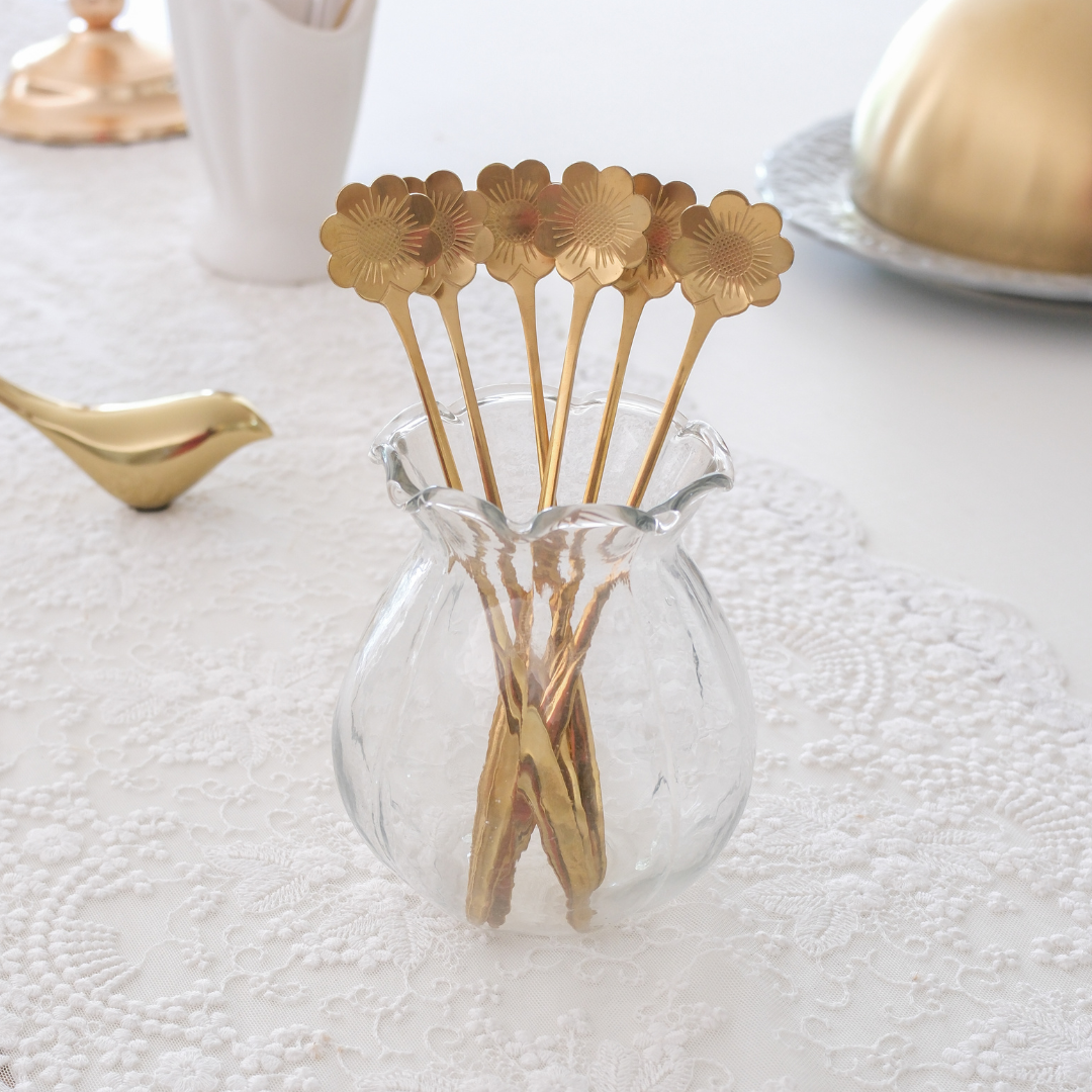 Luxury gold stirrer for drinks and desserts