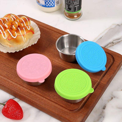 Elegant small serving bowls for sauces, chutneys and dips