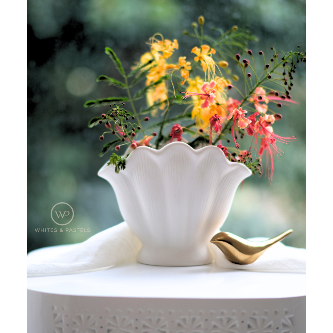 White Shell Cutlery Holder – Matte Ceramic Utensil Stand