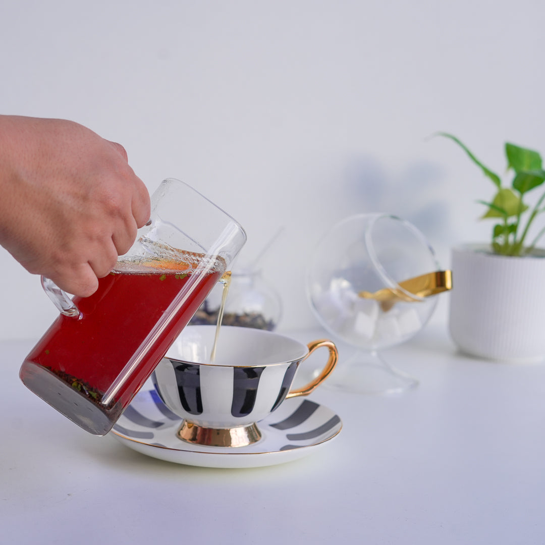 Glass Cup with Strainer | Built-In Filter & Spout | 400 ml