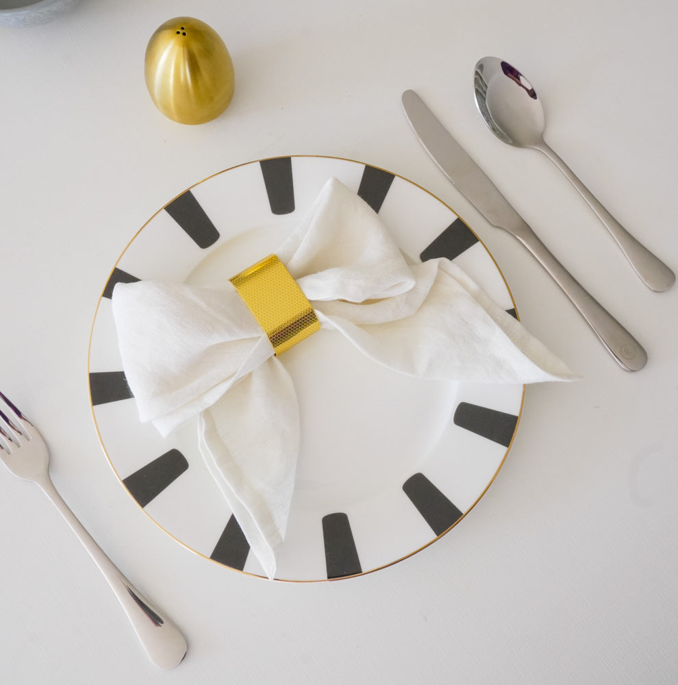 Napkin Rings Set – Gold Metal Band, (Set of 4/6/8) Perfect for Formal & Casual Dining