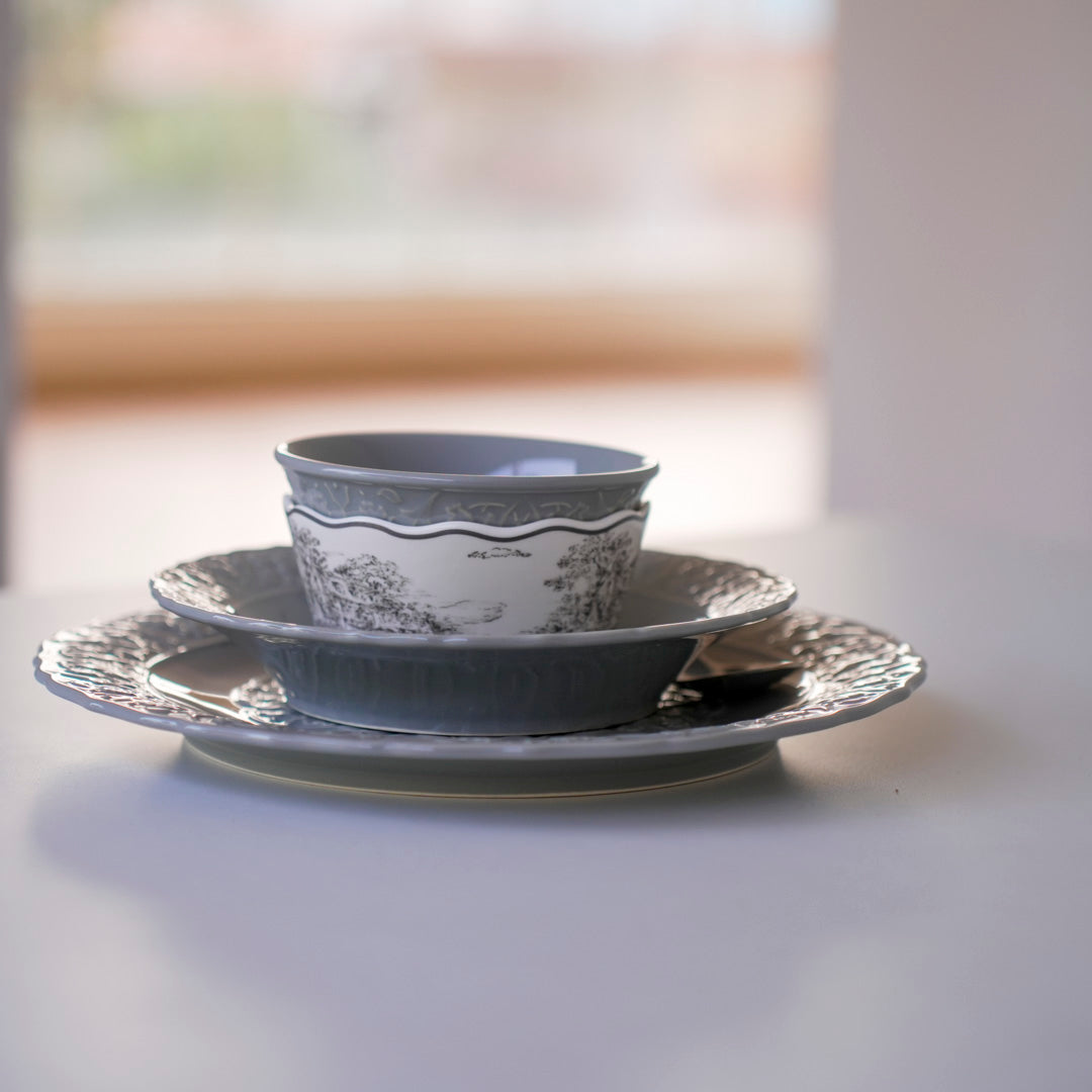 Luxury Ceramic Dinner Set of 28 Pieces for 6 people | Embossed & Victorian Design