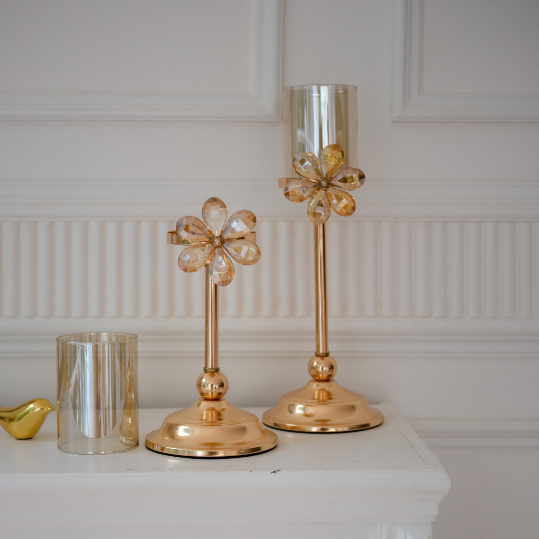 Elegant candle holder set for living room décor