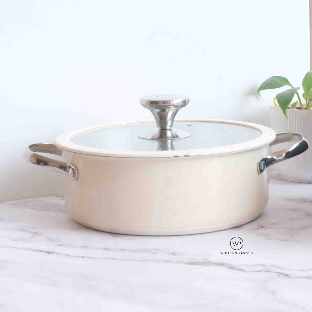 Lightweight induction cookware with thick base and glass lid