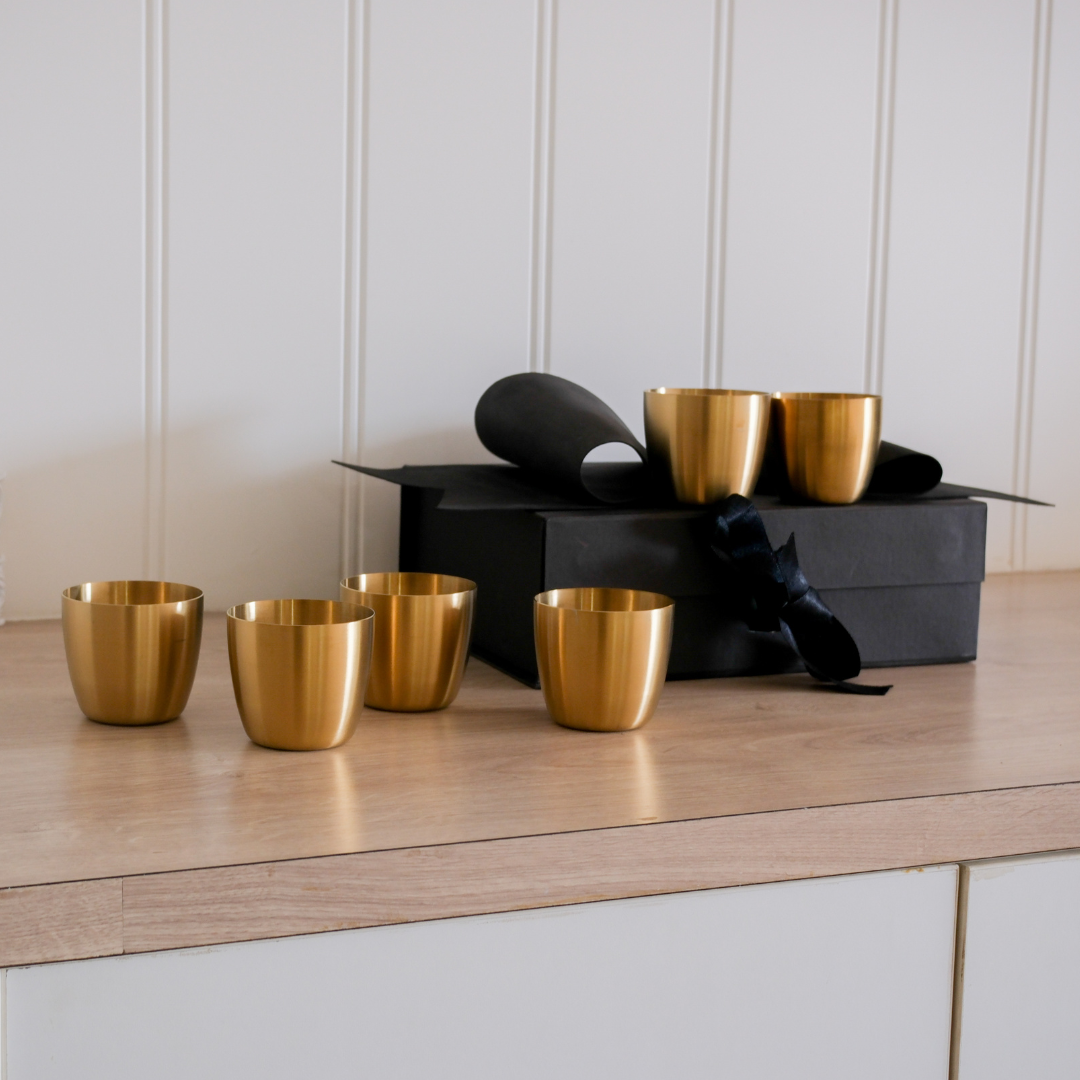 festive-gold-glass-gift-box-set