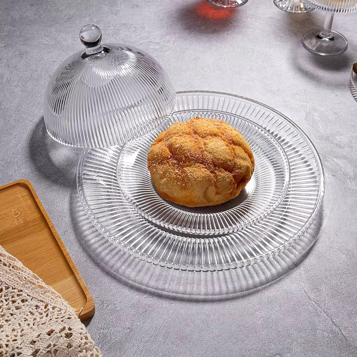 Clear glass cake stand with cloche Dome Lid