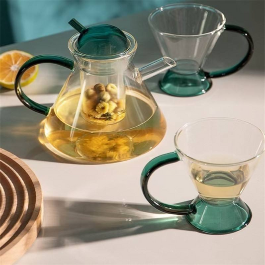 Luxury borosilicate glass teapot with green lid and two matching cups