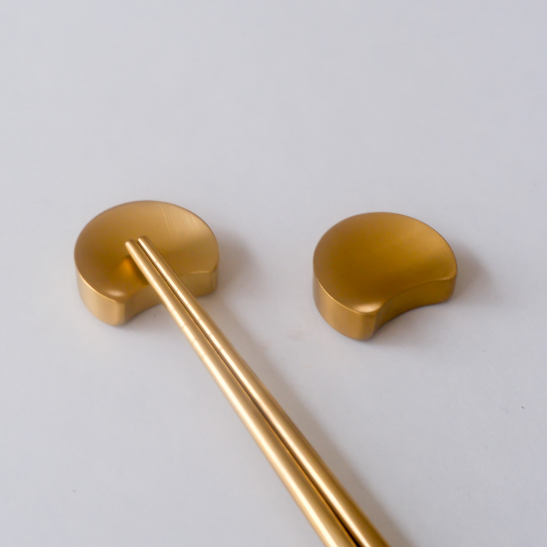 Brushed Brass Holder