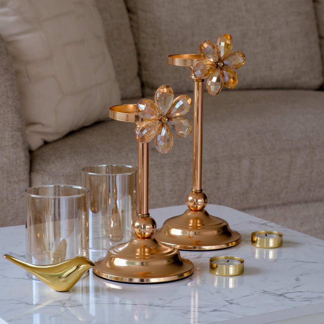 Elegant hurricane candle holder with crystal flower accent