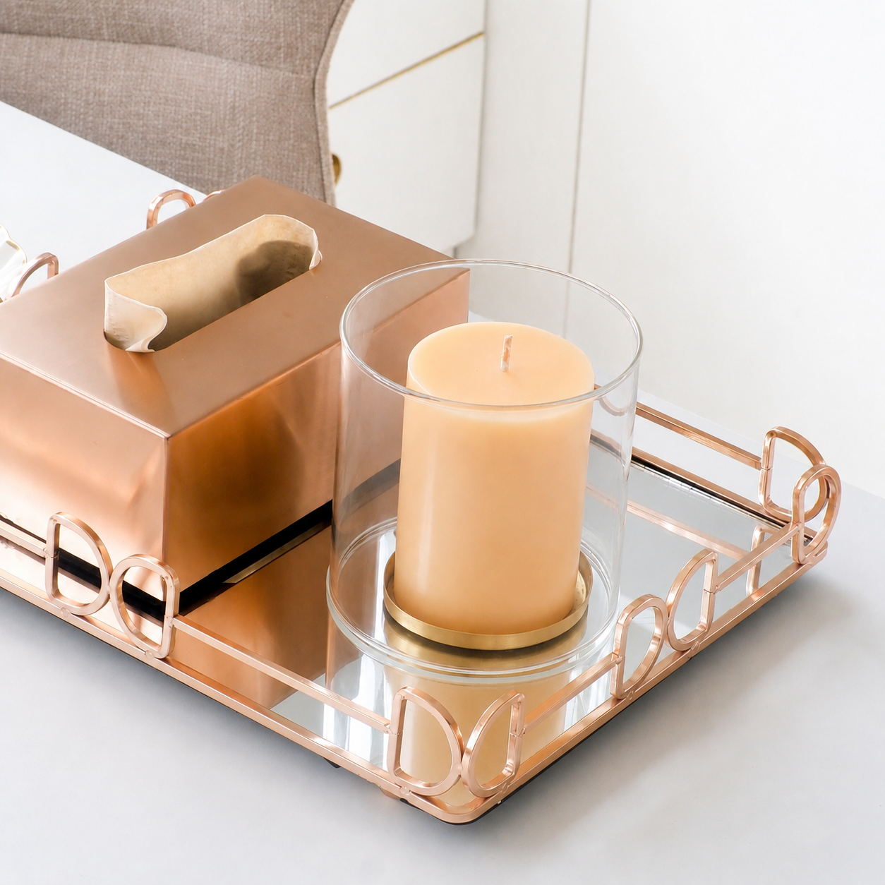 Modern candle centerpiece for dining and coffee tables