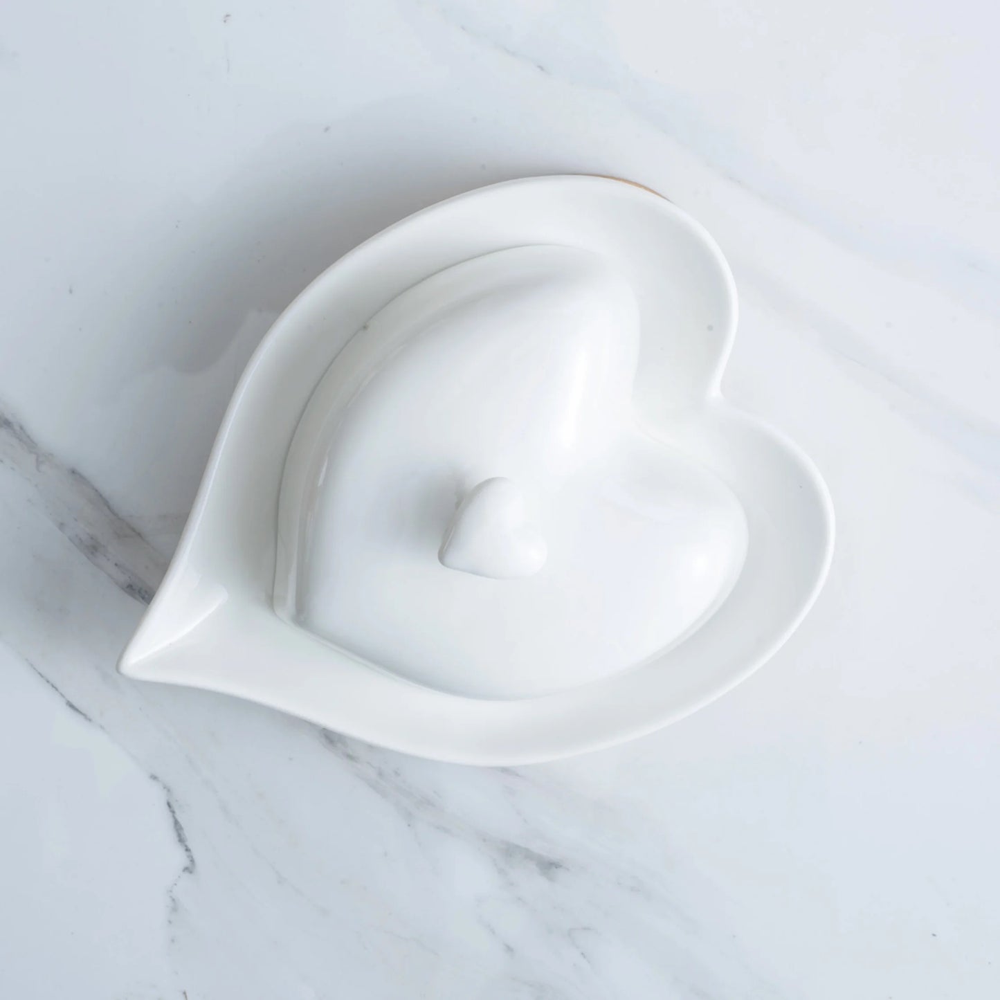 Porcelain Butter Dish with Lid and Wooden Base