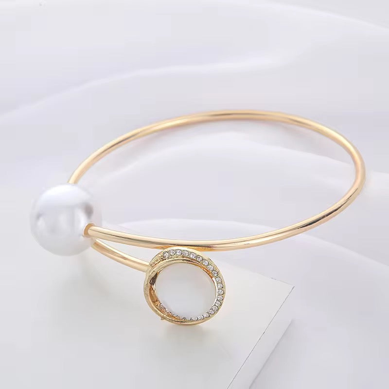 Luxury Gold Curtain Tieback with Pearl & Stone - Expandable Metal