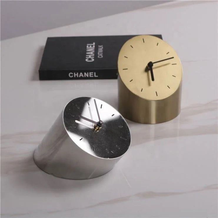 Luxury Table Clock - Gold & Silver Decor Accent