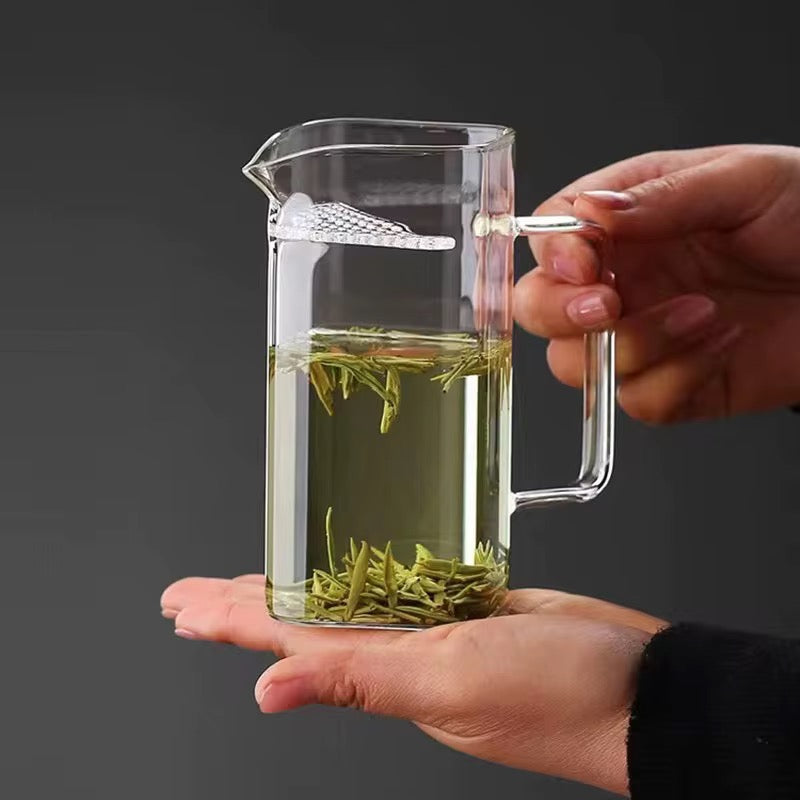 Glass Cup with Strainer | Built-In Filter & Spout | 400 ml