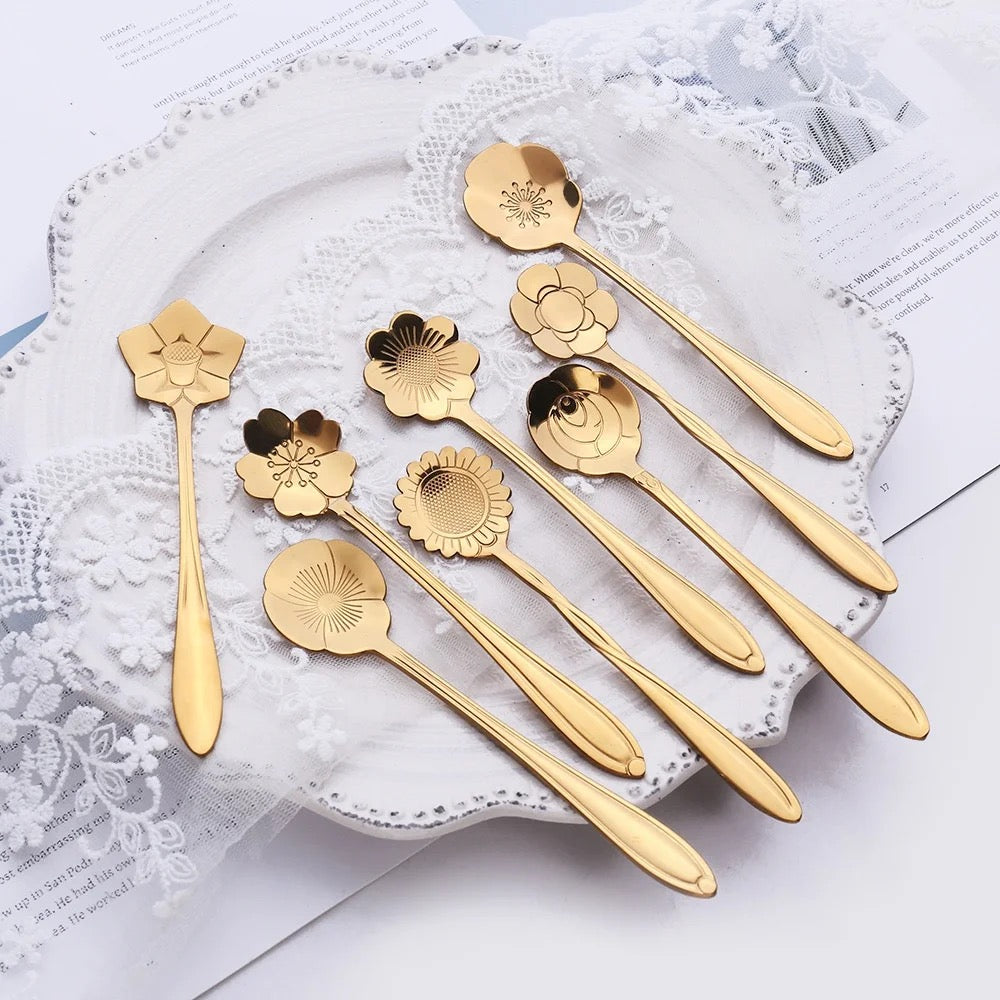 Set of 8 Gold Flower Dessert Spoons