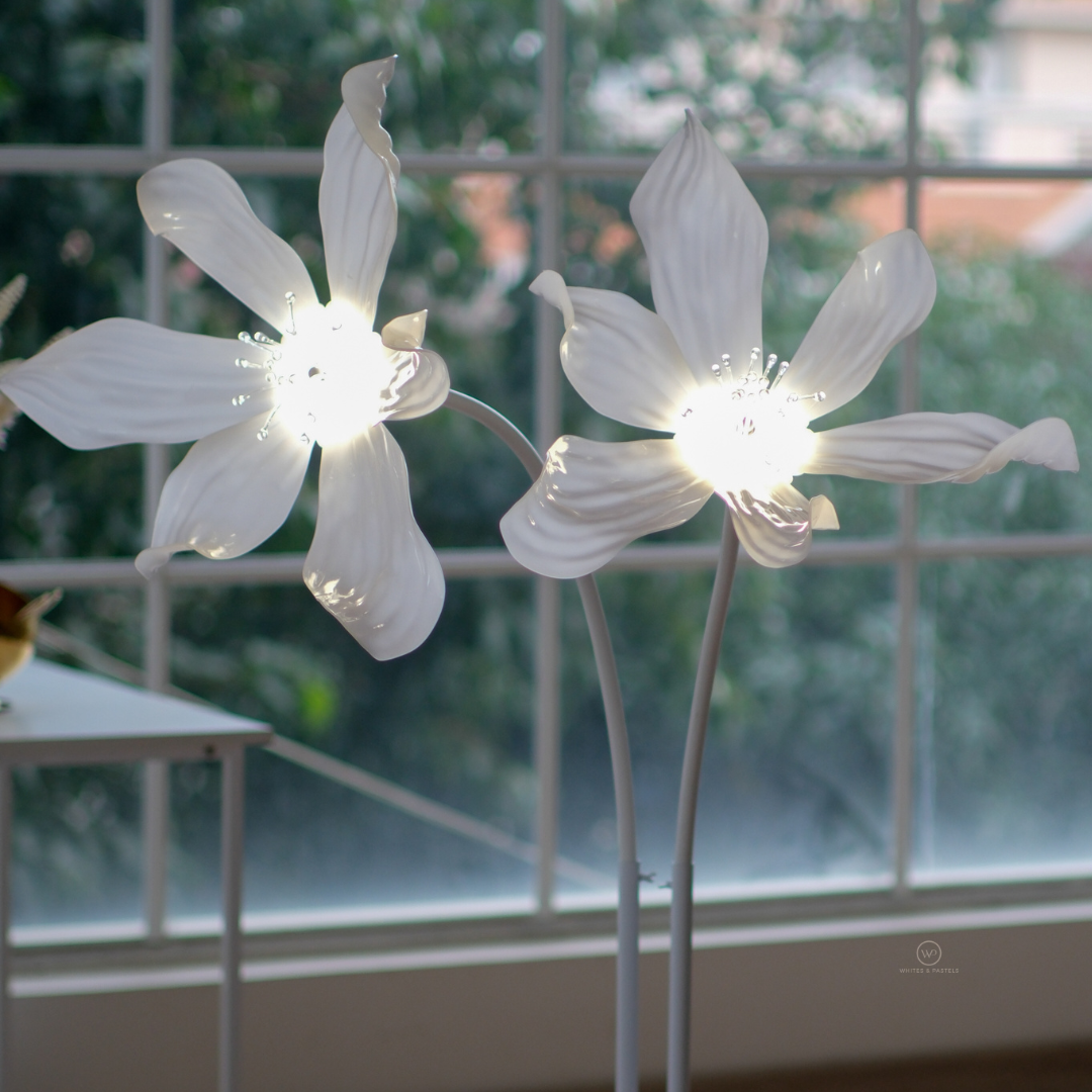 White Designer Floor Lamp | Flower | 3 or 2 Petal design | 3 color changing modes