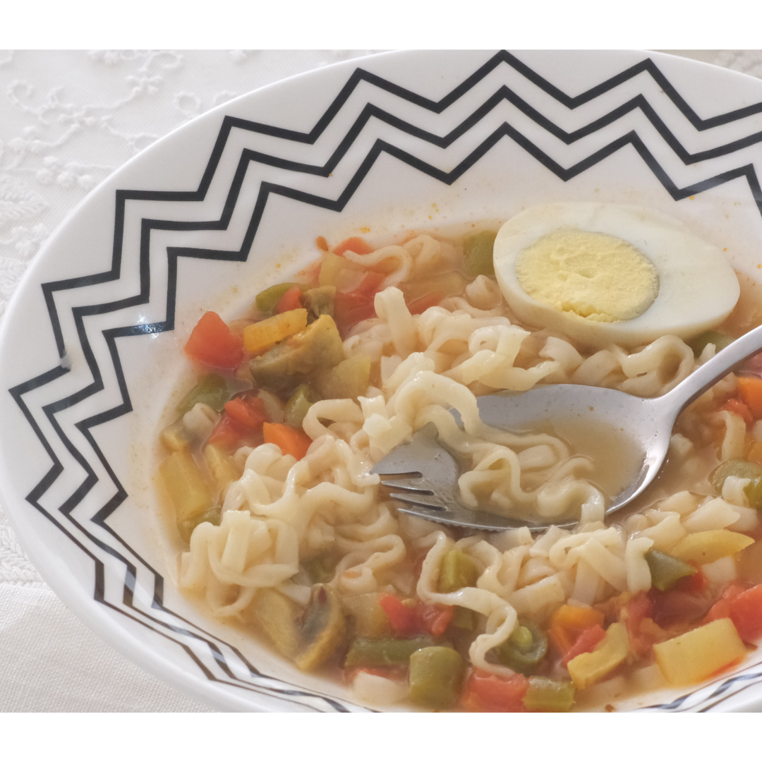 Premium gold salad spork suitable for fruits, salads, desserts and everyday fine dining.