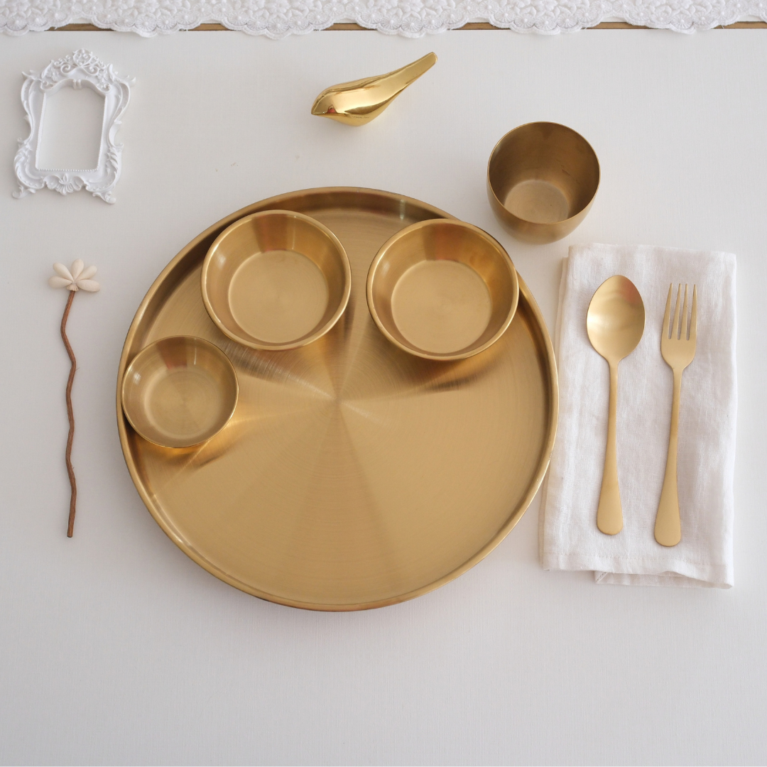 luxury-gold-thali-dinner-set-with-matte-pvd-stainless-steel-finish-for-elegant-indian-dining
