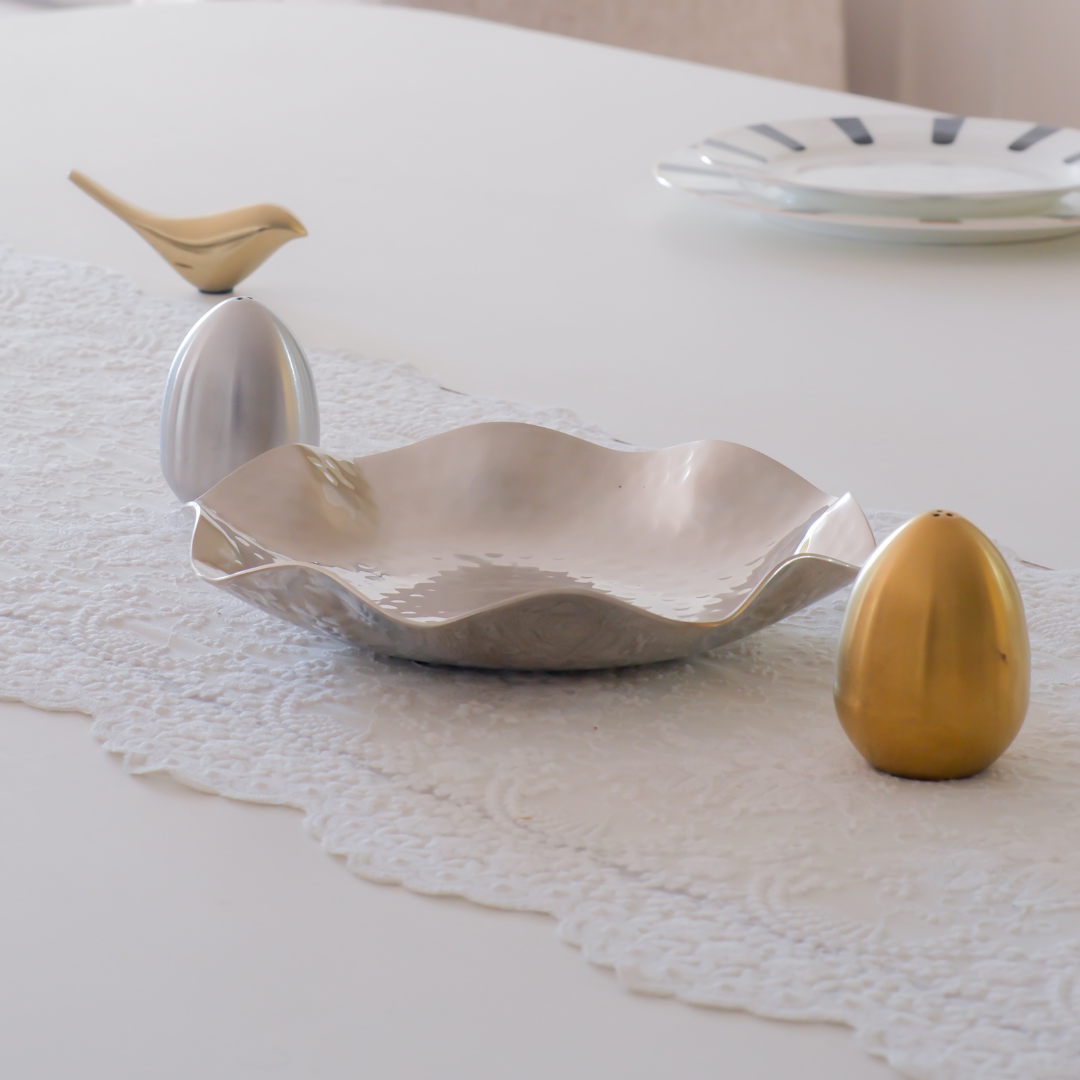 Premium serving tray set with scalloped edges and hammered finish.