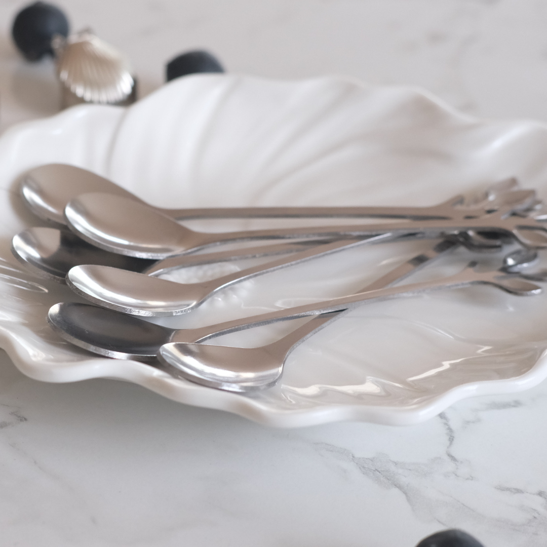 Premium food-grade stainless steel leaf dessert spoon for modern kitchens and stylish dining.