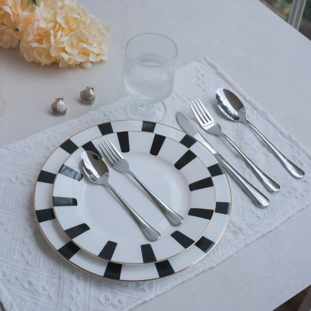 premium-silver-cutlery-set-for-everyday-dining-and-hosting