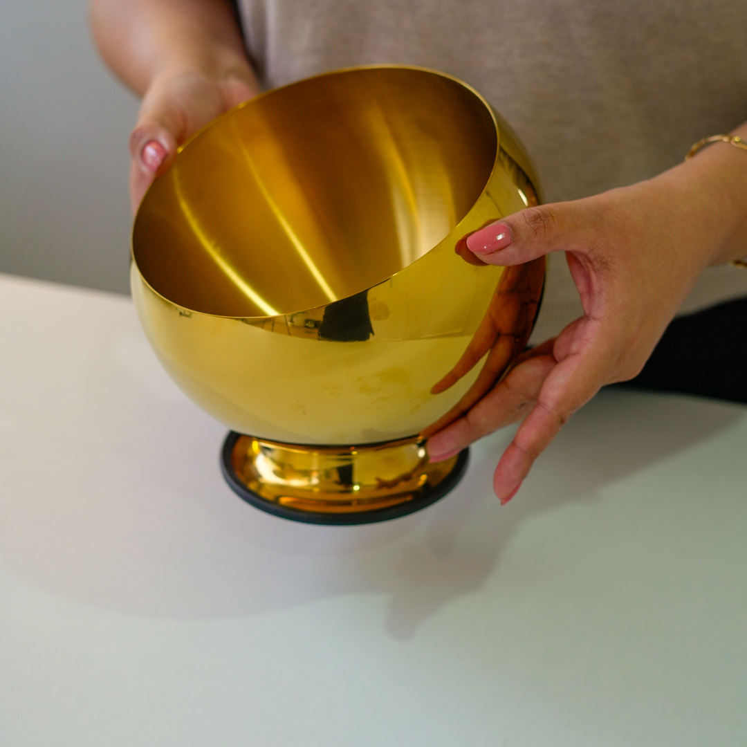 Premium Stainless Steel Salad & Curry Bowl with Stand – India