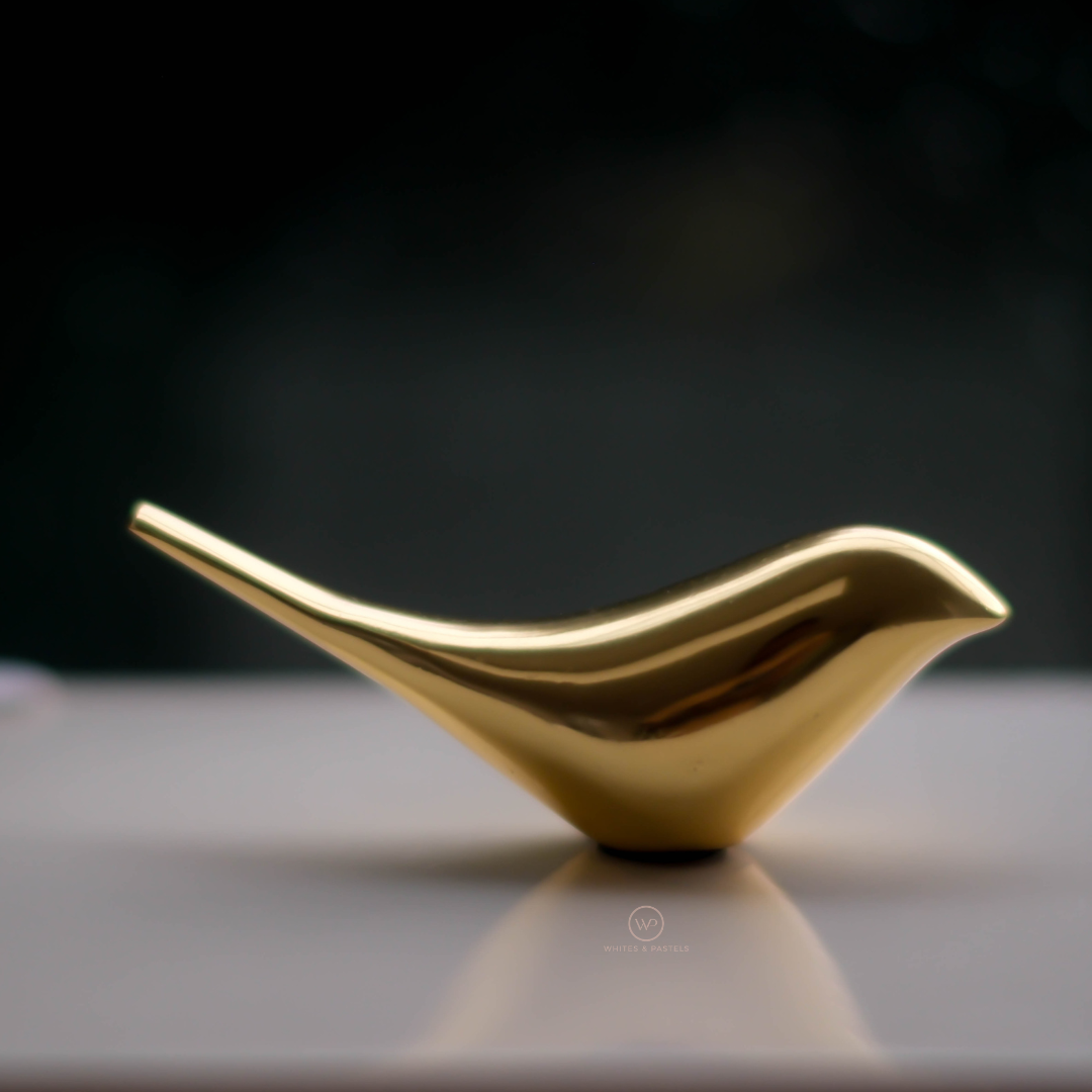 Premium gold bird statues for living room décor