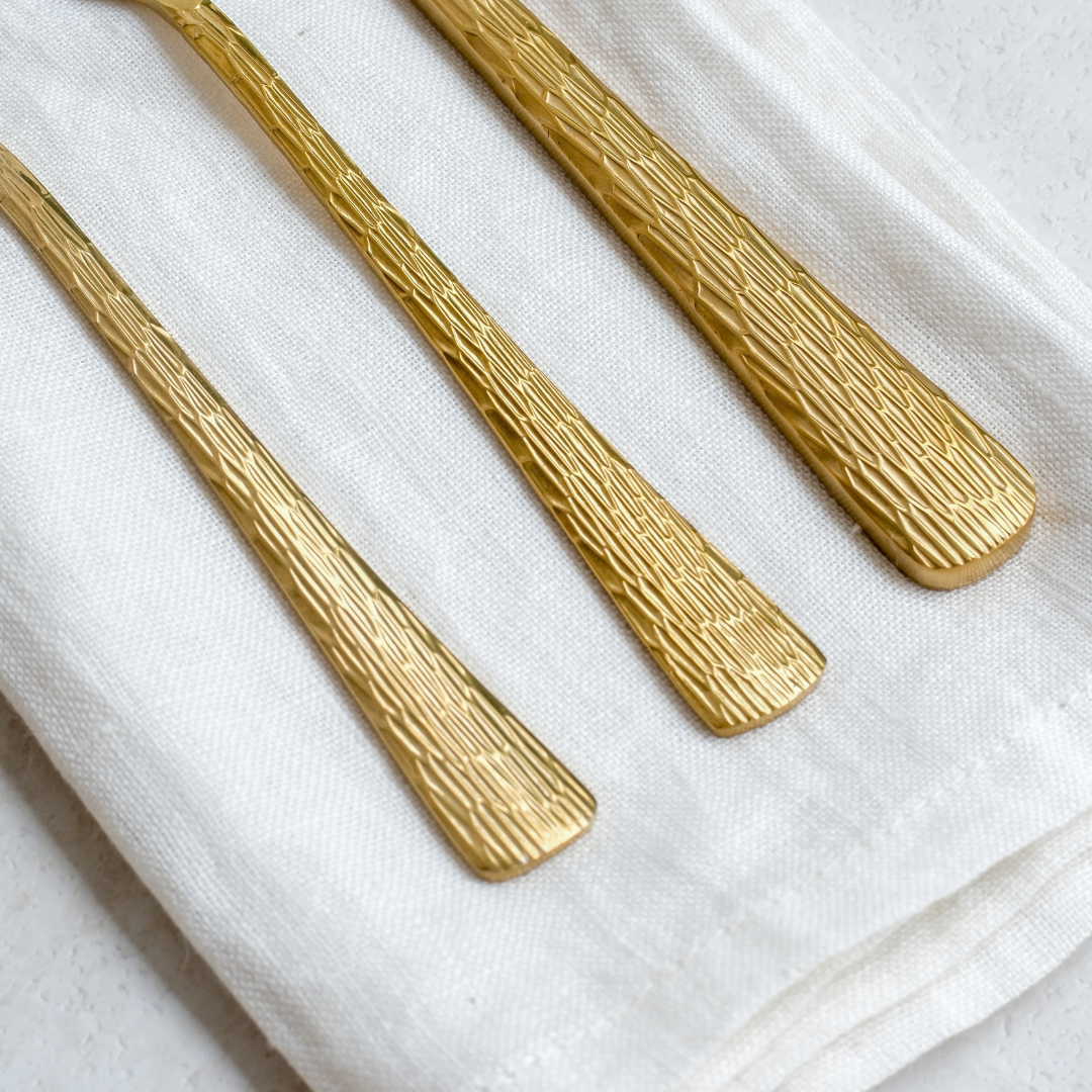 Textured Spoon, Fork and Dinner Knife