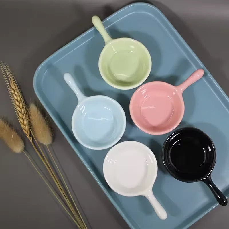 Charcuterie board with ceramic dip bowls – luxury tableware India
