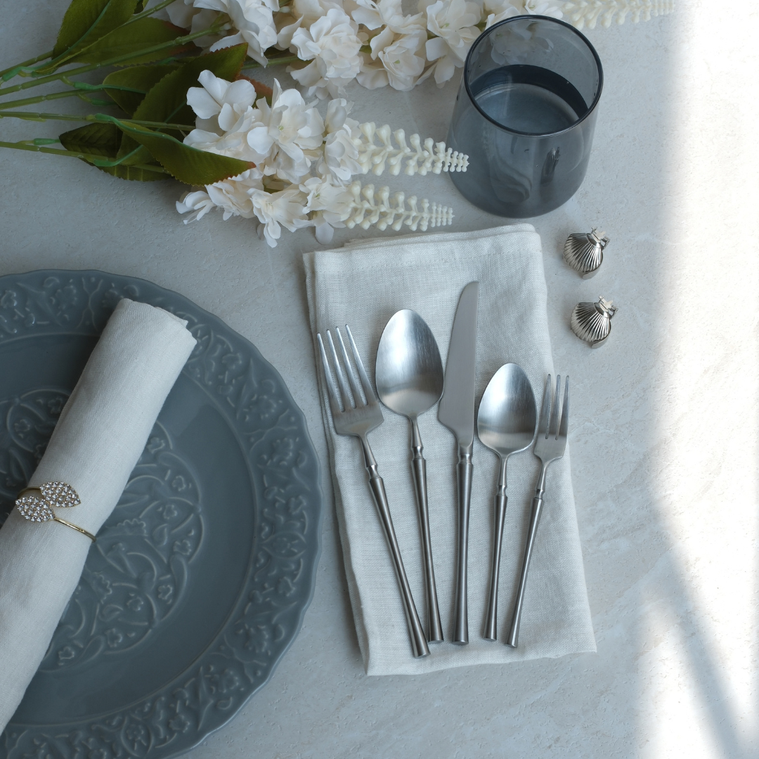 silver-dinner-cutlery-set-for-everyday-dining