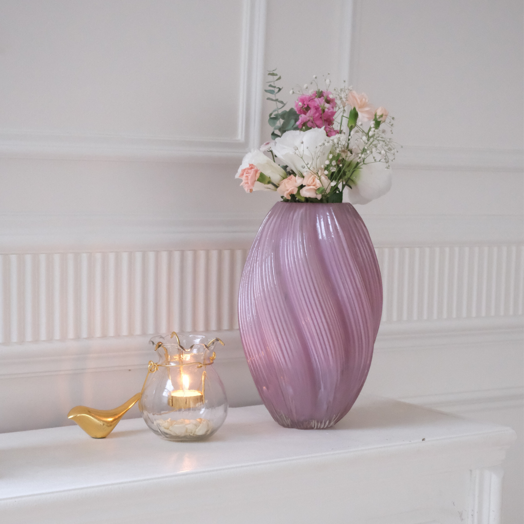 Luxury Flower vase with flowers and t-light holder